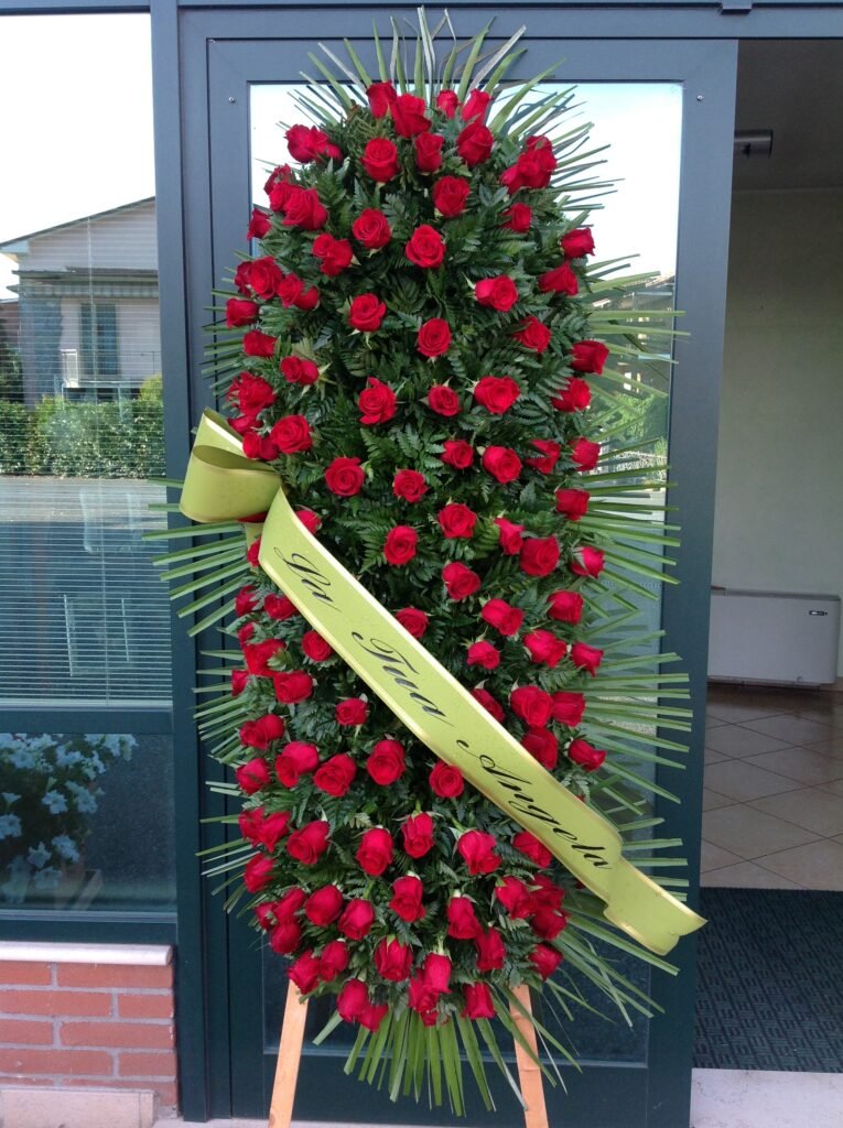 F Cuscino 3 rose rosse
